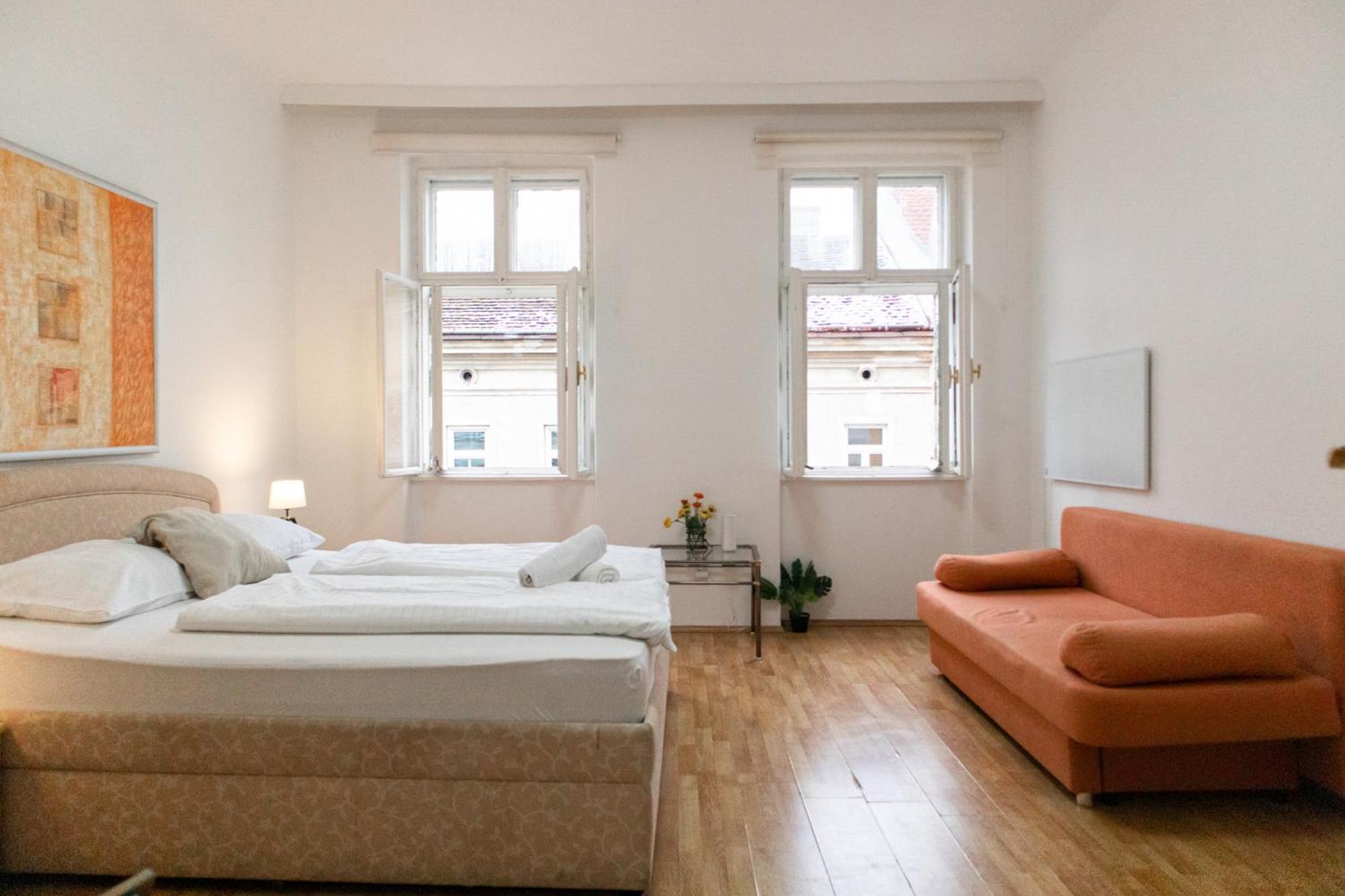 Budget City Stay - Near Wiener Stadthalle Ideal For Longstays Zewnętrze zdjęcie