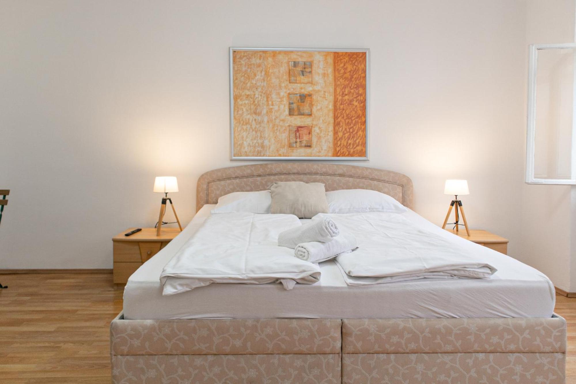 Budget City Stay - Near Wiener Stadthalle Ideal For Longstays Zewnętrze zdjęcie